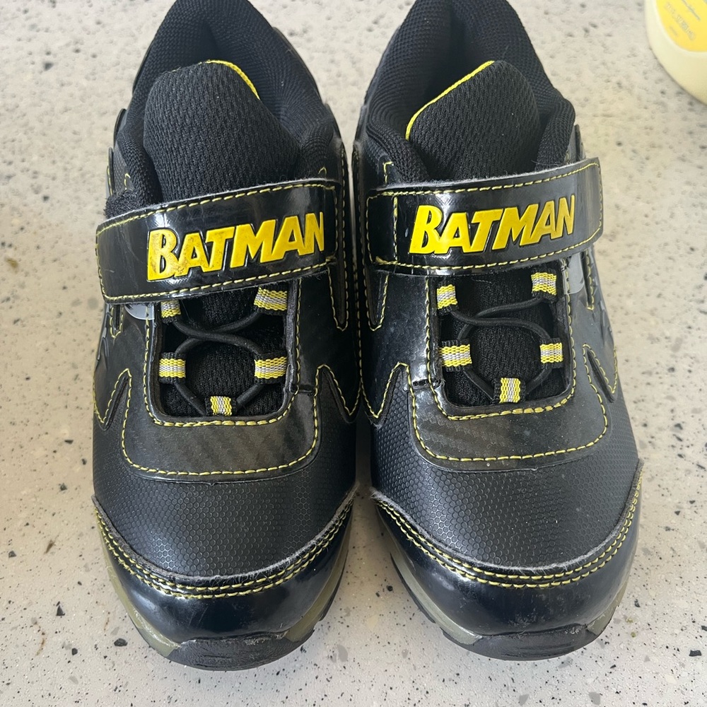 Boys shoes Batman